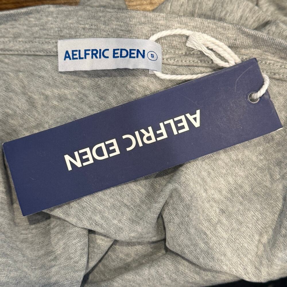 NWT Aelfric Eden Dachshund Off The Shoulder Graphic Tee Grey Size S - Picture 9 of 13